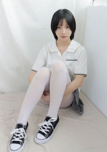 只想爱你在线观看